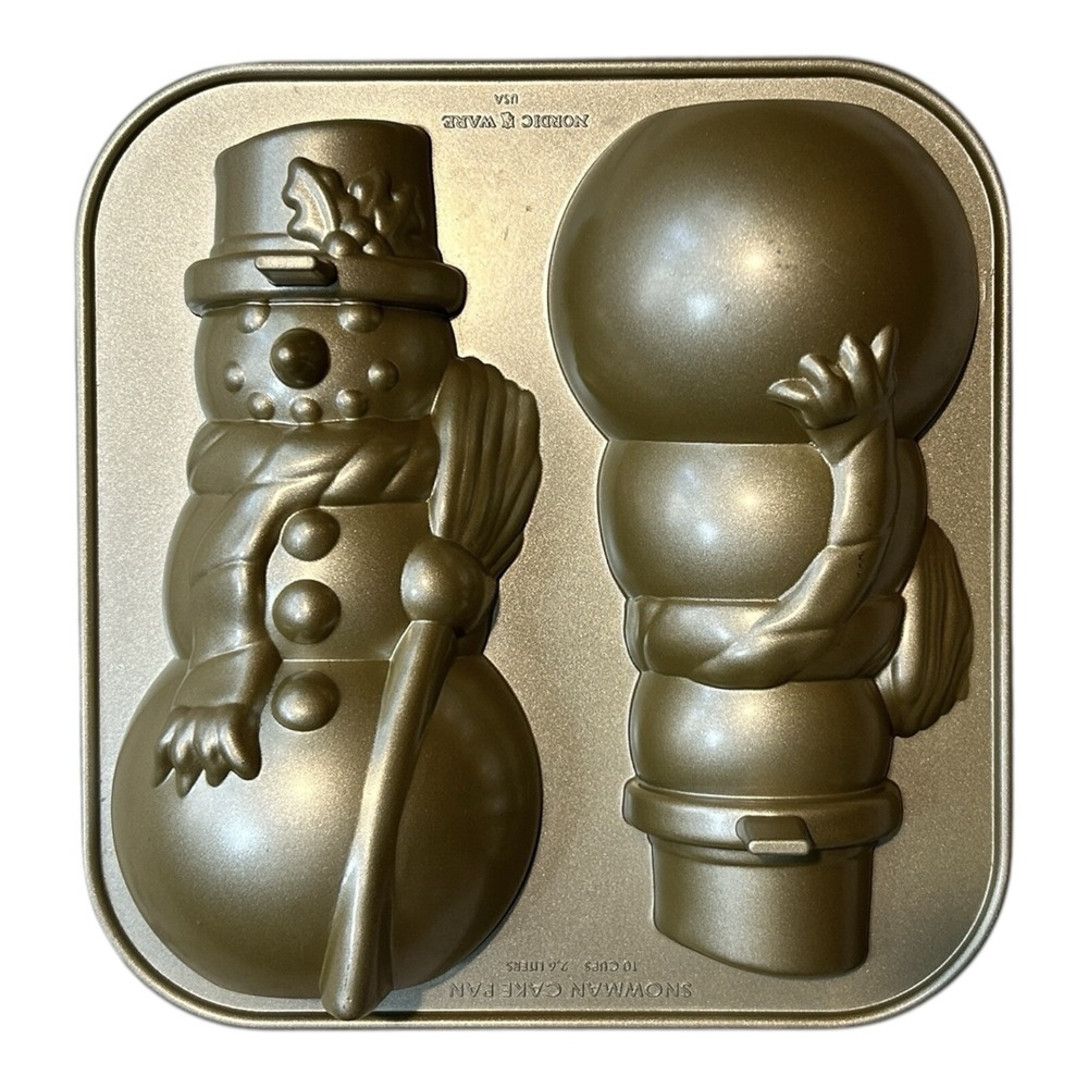 NORDIC WARE Snowman Cake Pan Cast Aluminum 3D Holiday Baking Mold 10 Cup USA